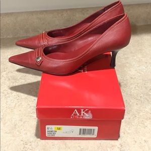 Anne Klein Akamston heels